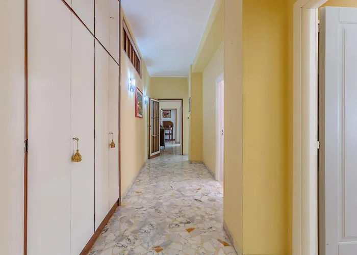 Mercato Delle Erbe Luxury Jacuzzi & View Apartamento *