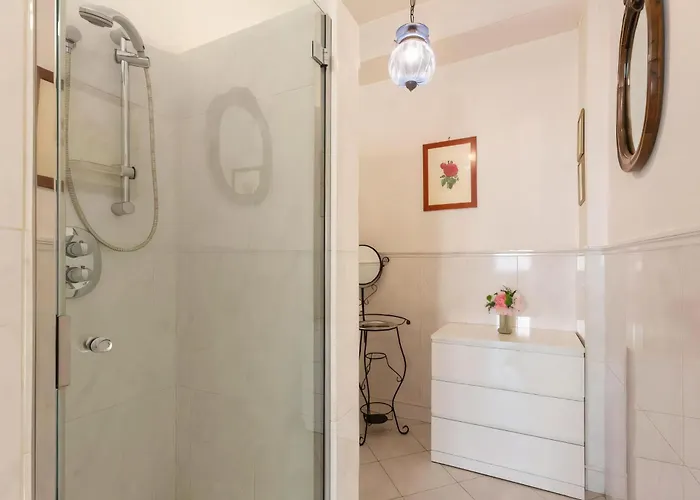 Mercato Delle Erbe Luxury Jacuzzi & View Apartamento